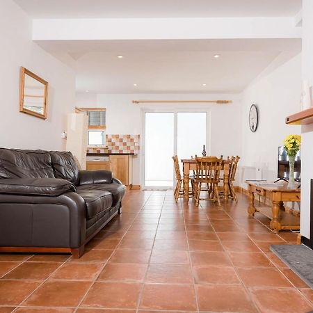 Kilkee Townhouse By Trident Holiday Homes 外观 照片