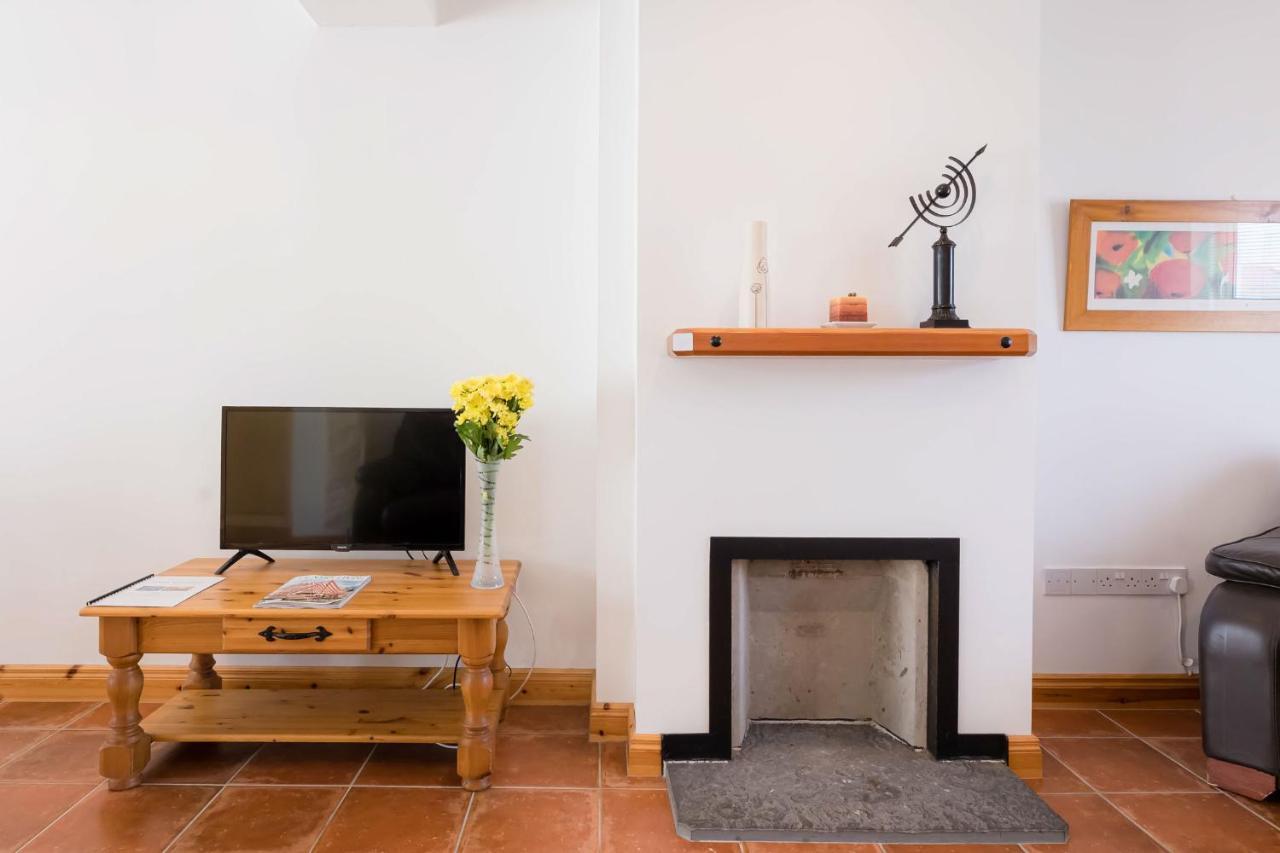 Kilkee Townhouse By Trident Holiday Homes 外观 照片