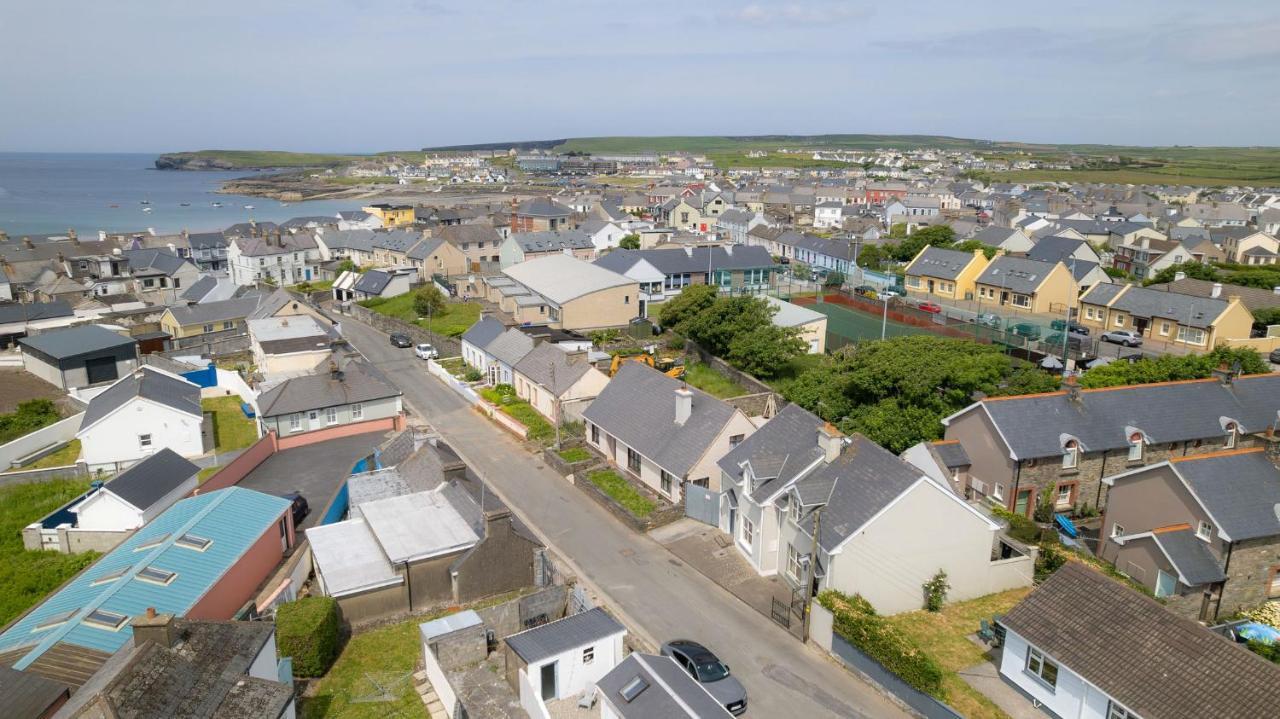Kilkee Townhouse By Trident Holiday Homes 外观 照片